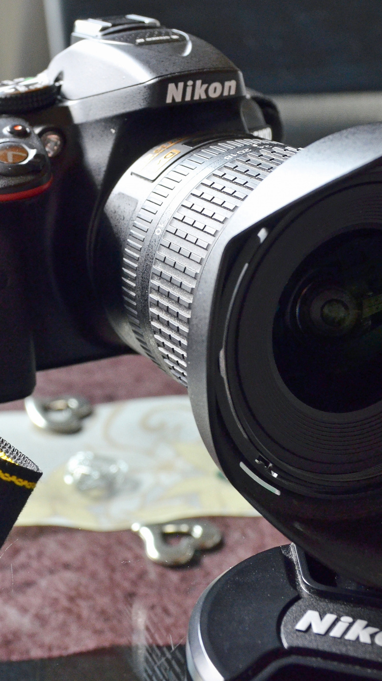 Обои Никон D5300 Камера, цифровые зеркальные, камера, Никон, оптика камеры в разрешении 750x1334
