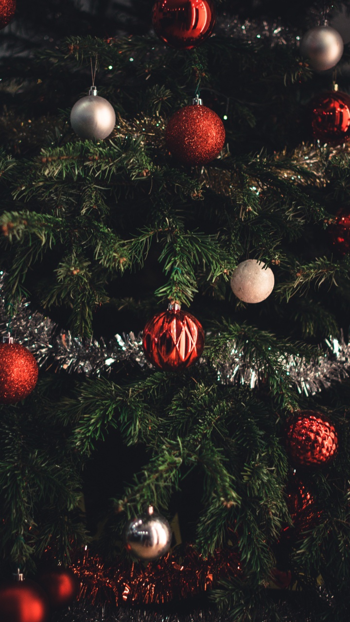 Обои елка, Рождественский день, Новый год, рождественский орнамент, Рождество в разрешении 720x1280