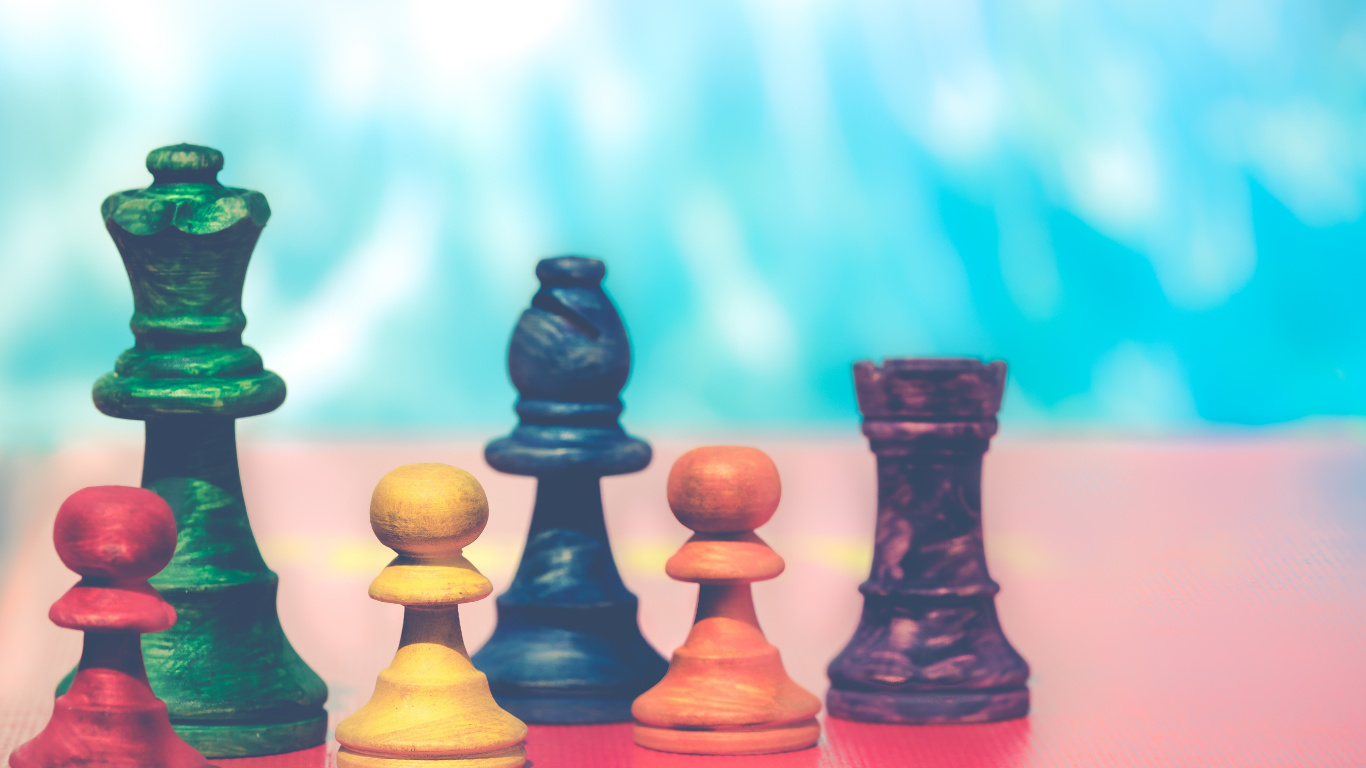 Обои шахматы, шахматная доска, игры, игры в помещении и спорта, отдых в разрешении 1366x768