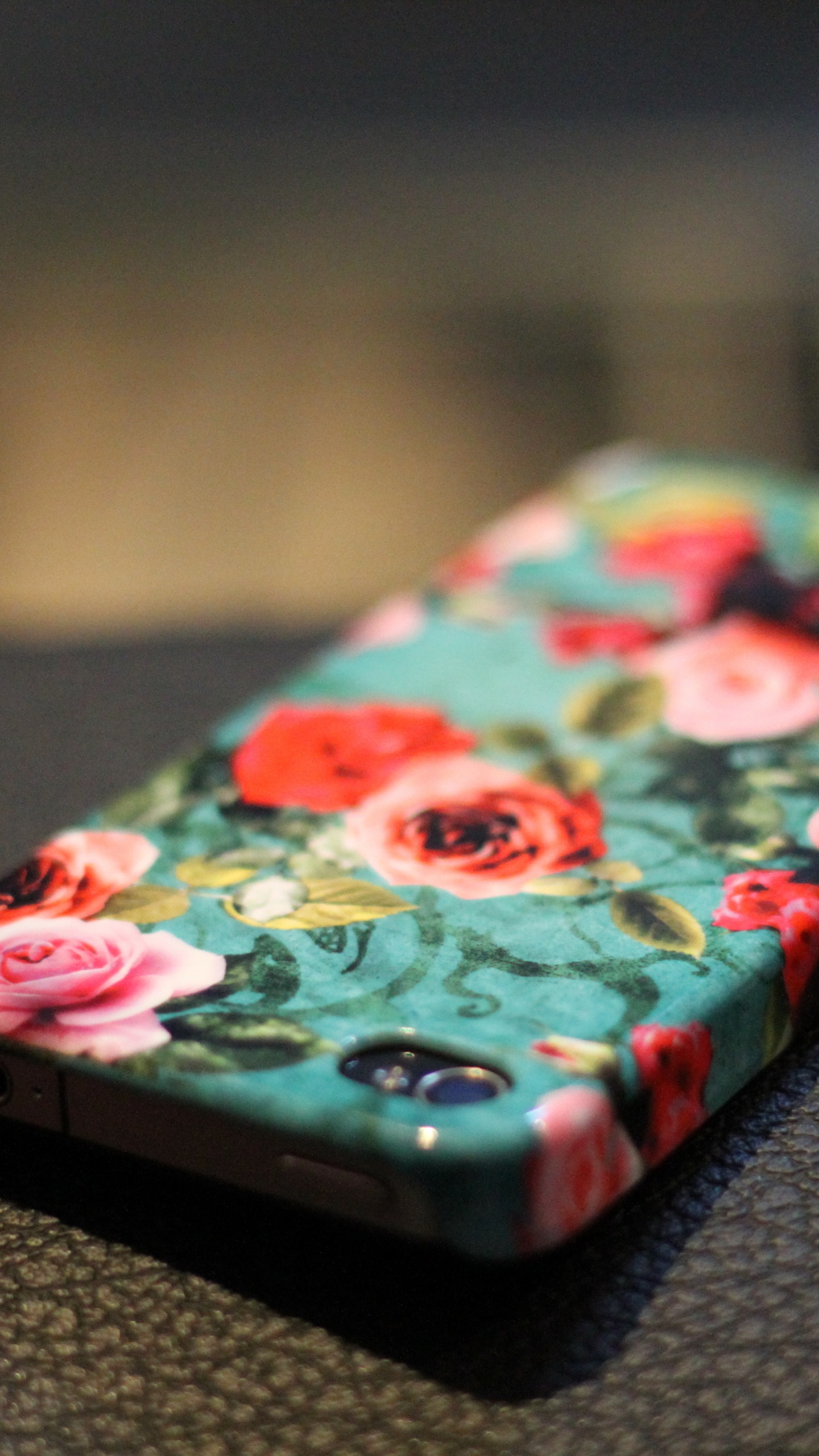 Обои apple, технологии, электронное устройство, растение, цветок в разрешении 1440x2560