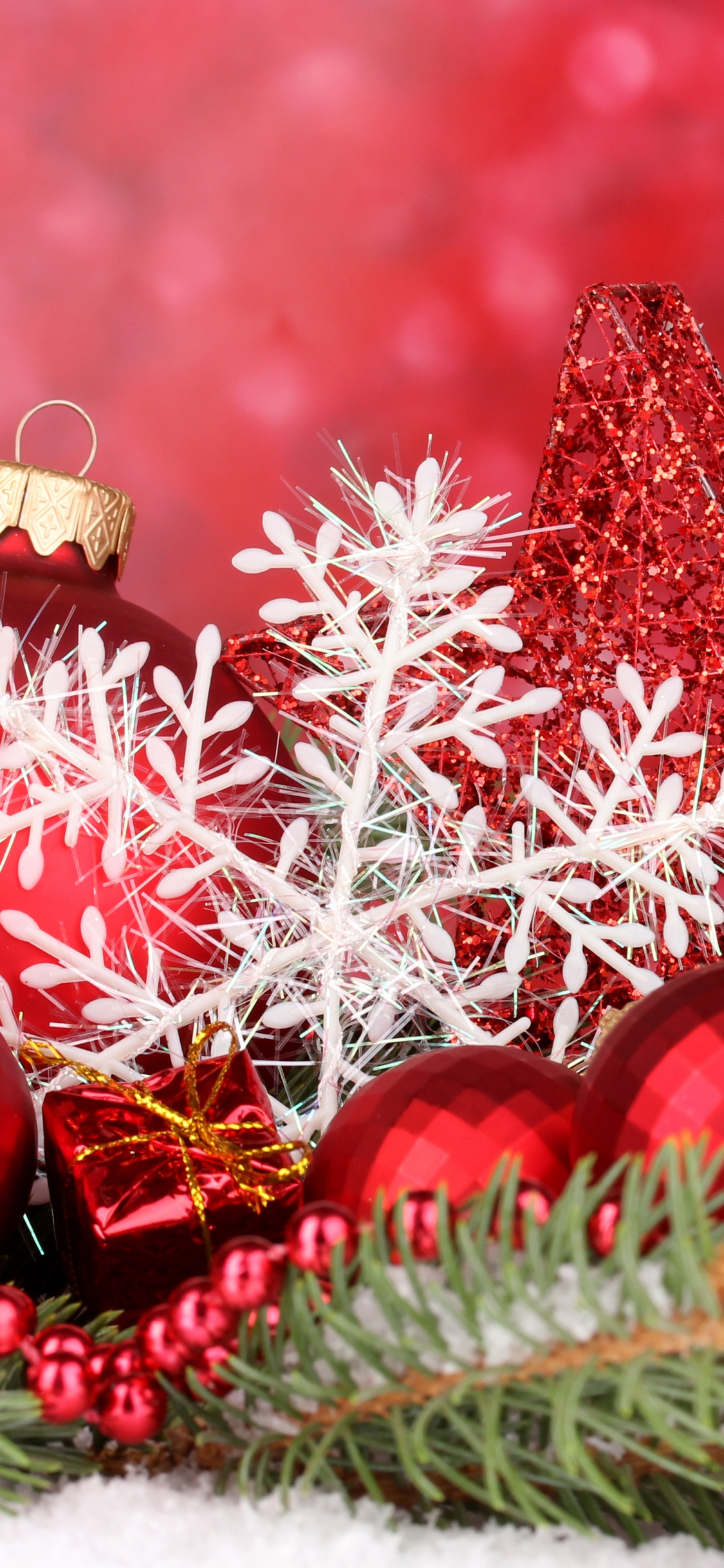 Обои Рождественский день, Новый год, рождественский орнамент, Рождественские украшения, красный цвет в разрешении 1125x2436