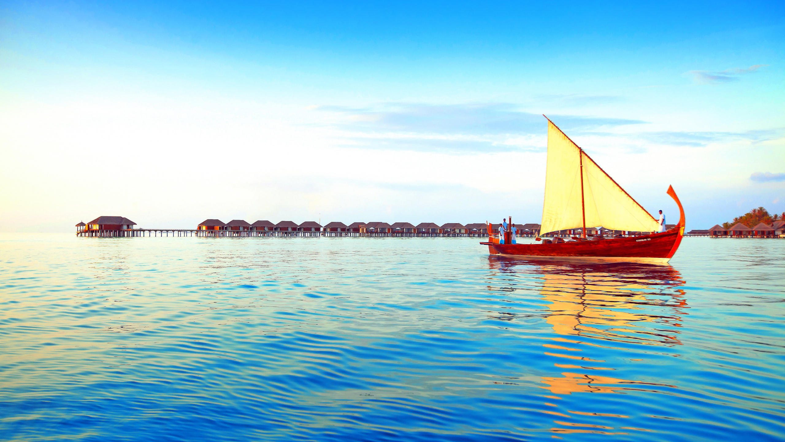 Обои вода, перевозка воды, лодка, парусная шлюпка, спокойный в разрешении 2560x1440