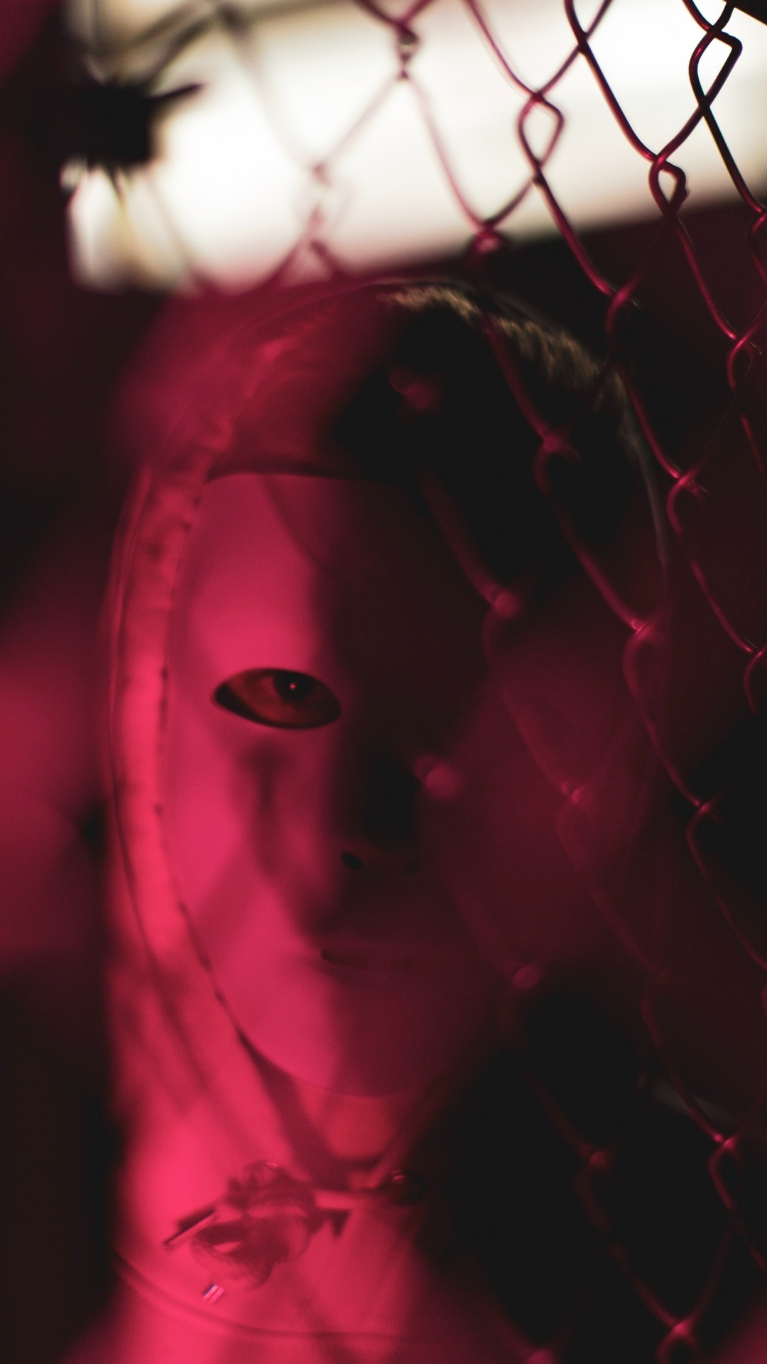 Обои красный цвет, свет, розовый, вода, пурпурный цвет в разрешении 1080x1920