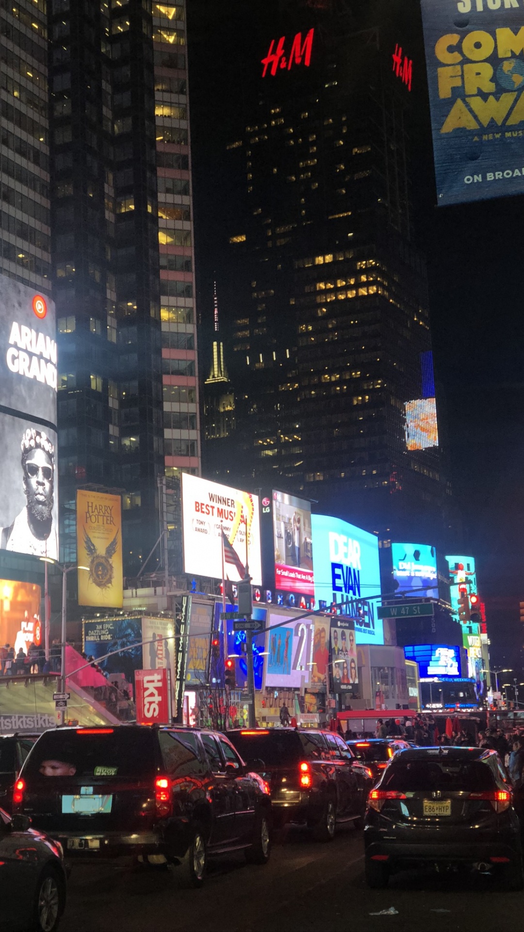 Обои Нью-Йорк, таймсквер, Король, ночь, метрополия в разрешении 1080x1920