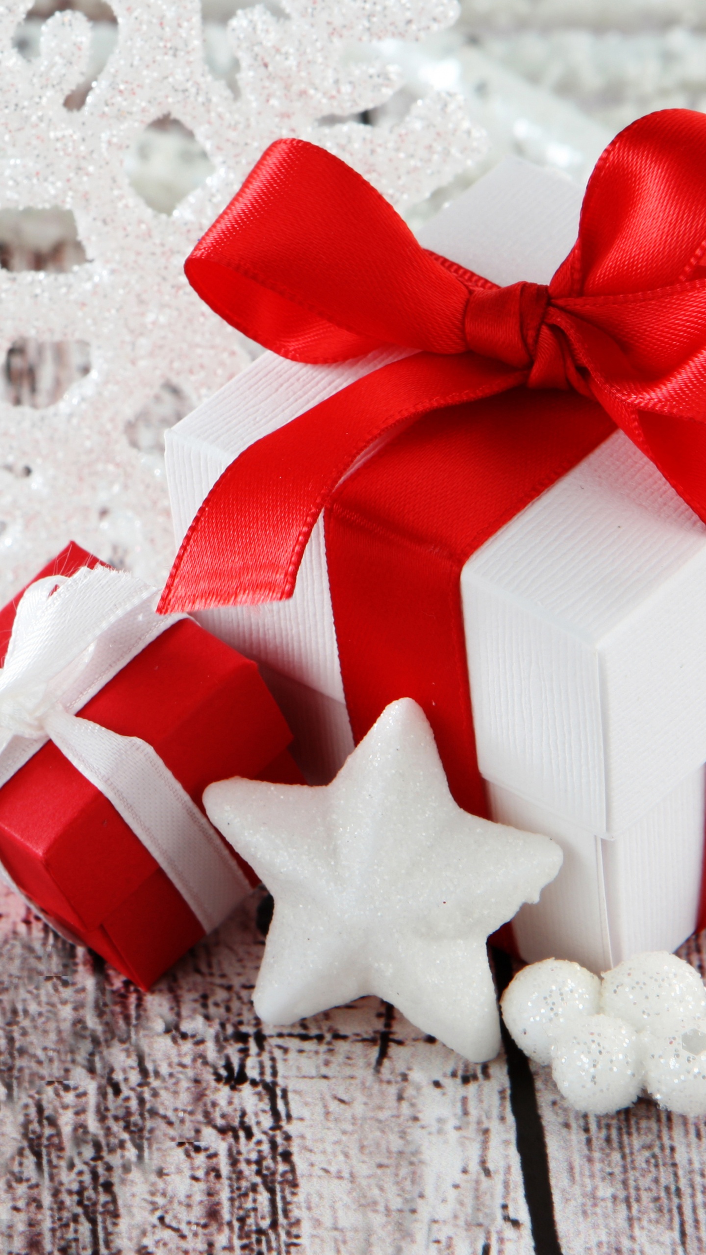 Обои Рождественский день, праздник, красный цвет, лента, настоящее время в разрешении 1440x2560