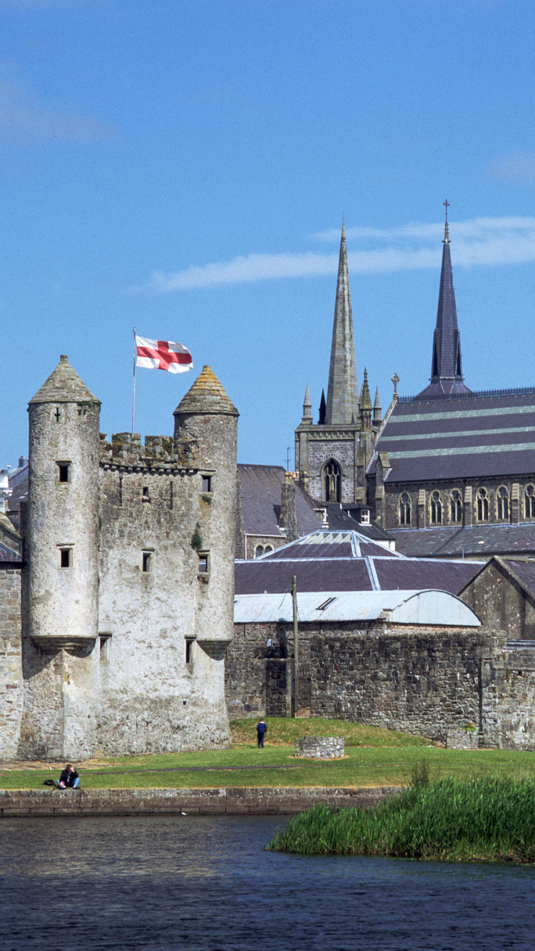 Обои здание, замок, город, Нижний Лох-Эрн, средневековая архитектура в разрешении 750x1334