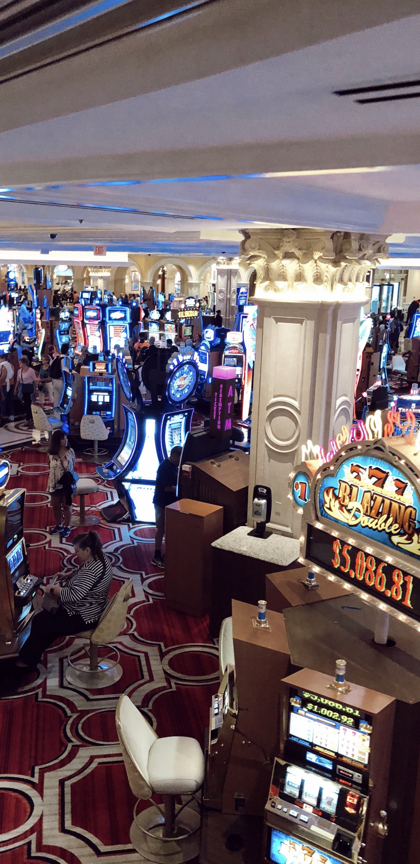 Обои Лас Вегас, США, казино, потолок, розничная продажа в разрешении 1440x2960