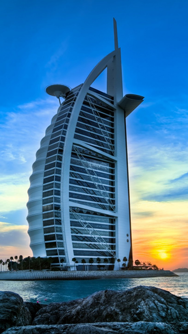 Обои Бурдж Аль араб, Мадинат Джумейра, пляж Джумейра, ориентир, небоскреб в разрешении 750x1334