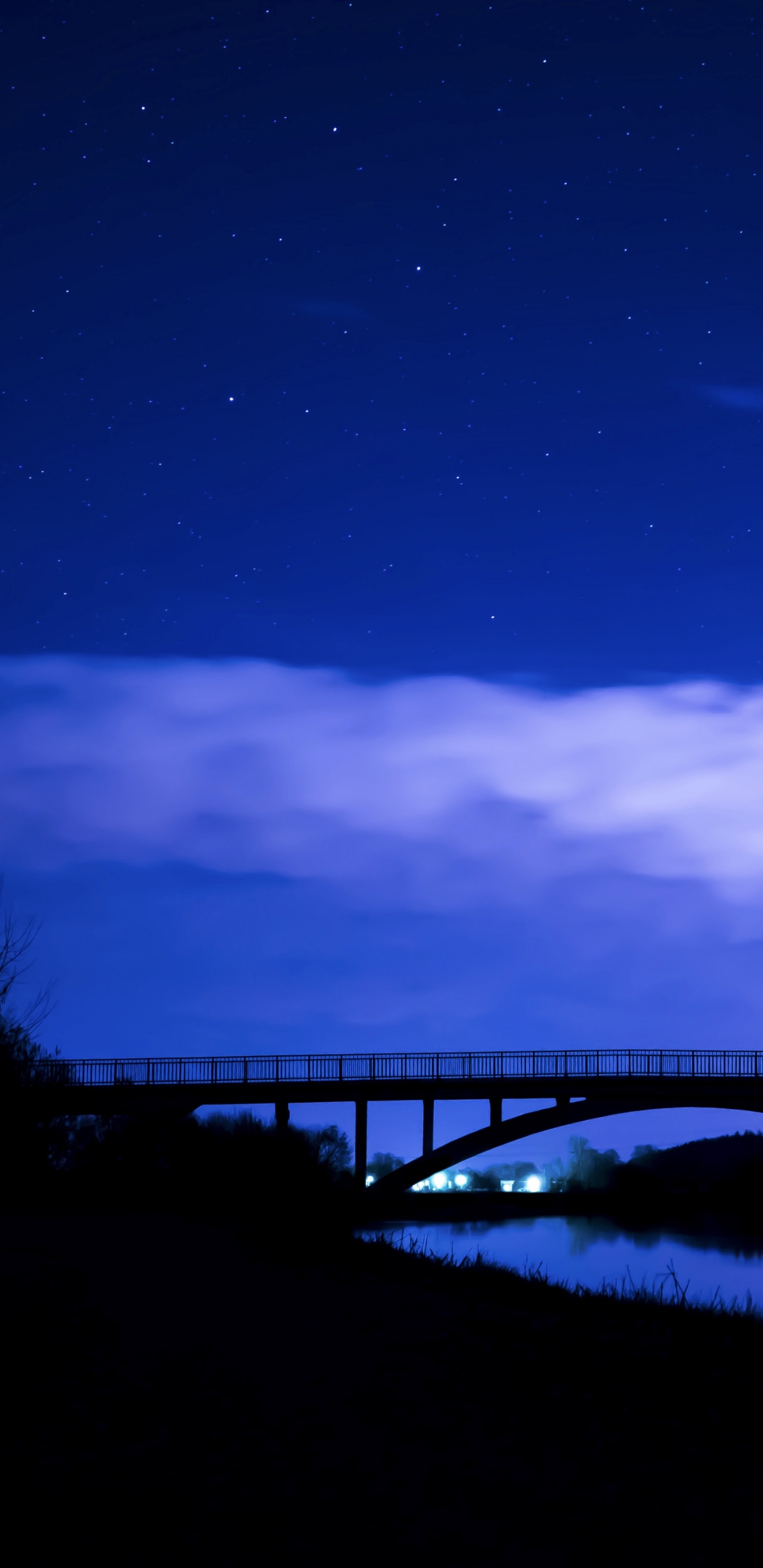 Обои синий, ночь, природа, облако, вода в разрешении 1440x2960