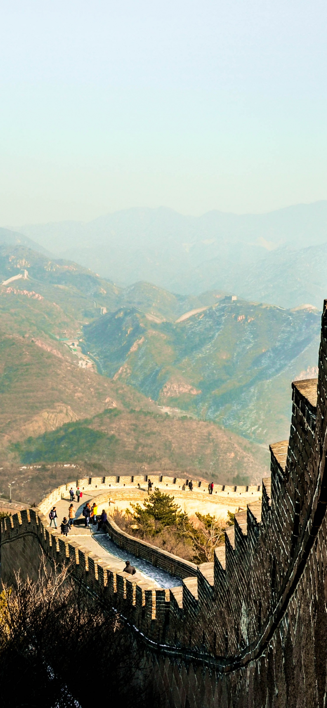 Обои Великая Китайская стена Бадалин, великая Китайская стена, ориентир, стена, гора в разрешении 1125x2436