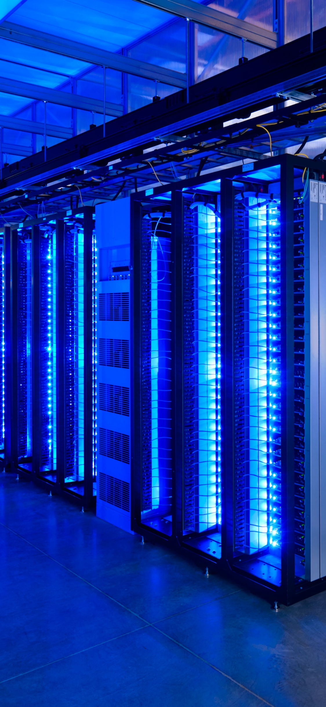 Обои облачные вычисления, центр обработки данных, синий, свет, освещение в разрешении 1125x2436