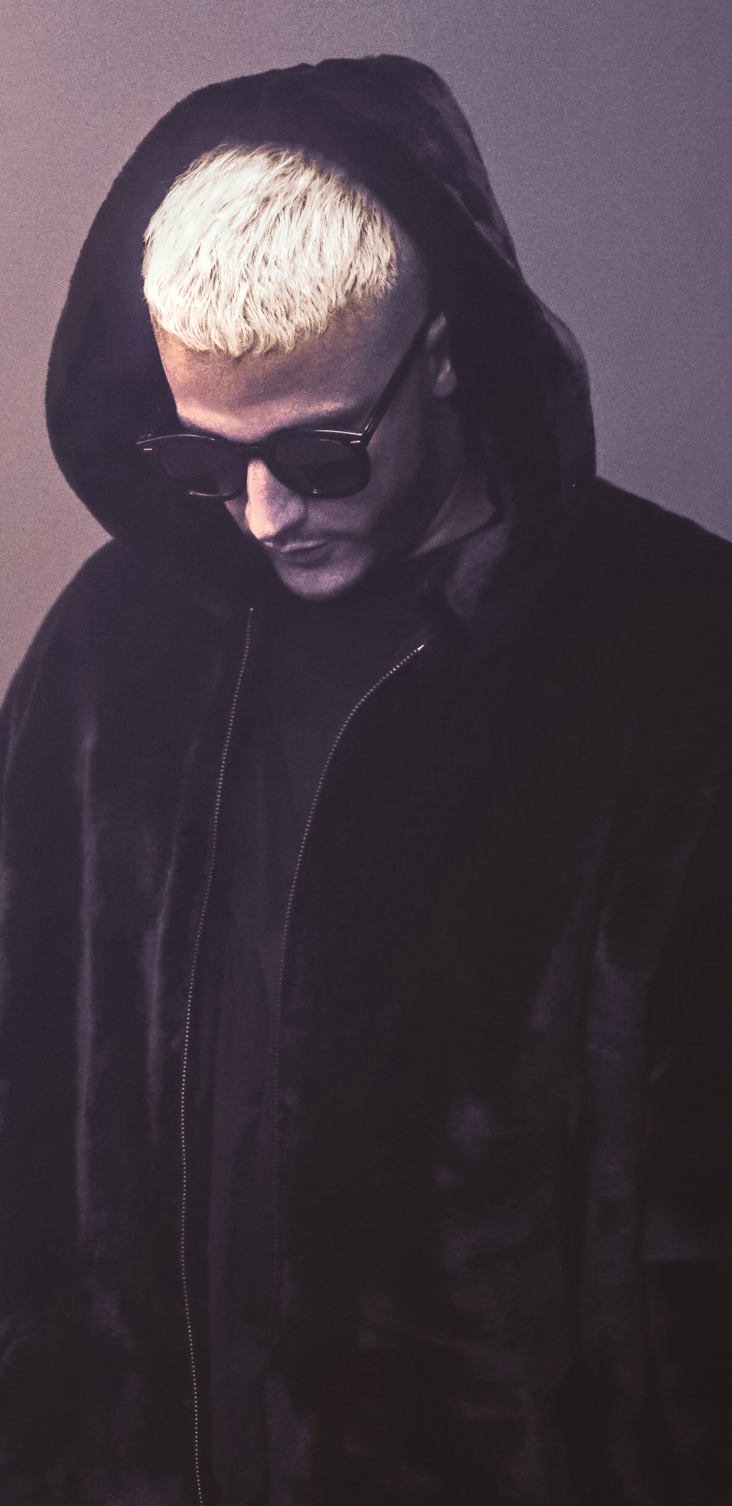 Обои Таки Таки, бис, песня, 4 жизни, верхняя одежда в разрешении 1440x2960