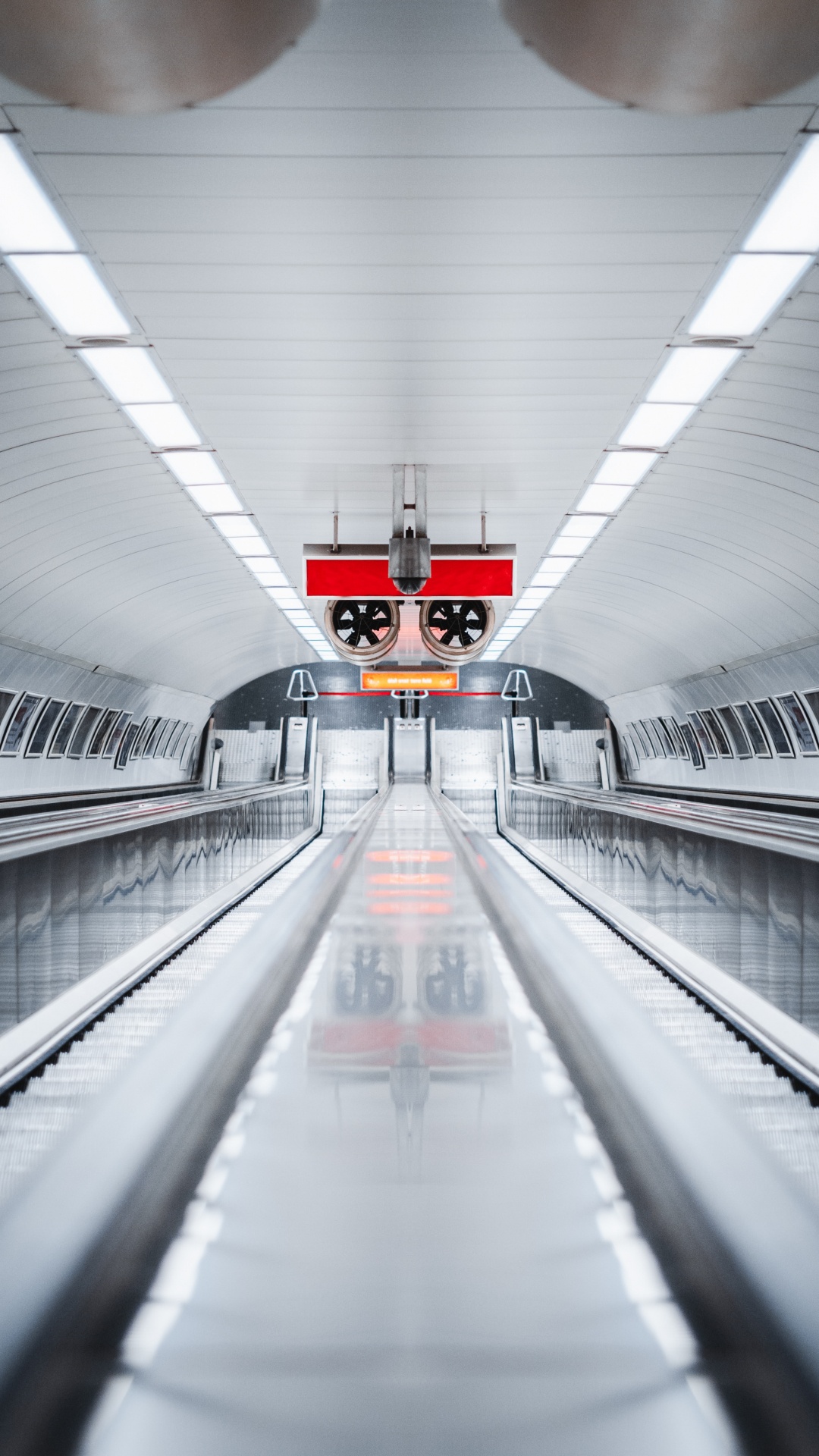 Обои эскалатор, скоростной транспорт, транспорт, городской район, линия в разрешении 1080x1920
