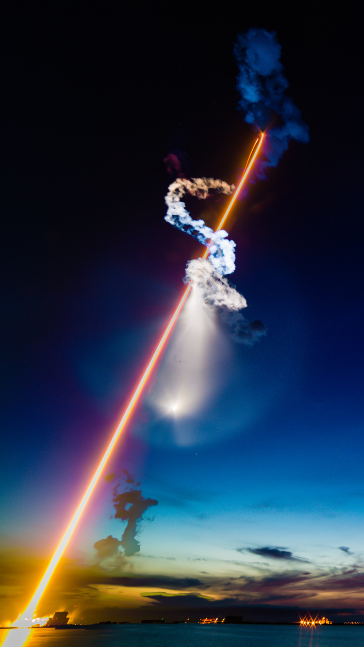 Обои ракета, SpaceX, запуск ракеты, свет, атмосфера в разрешении 750x1334