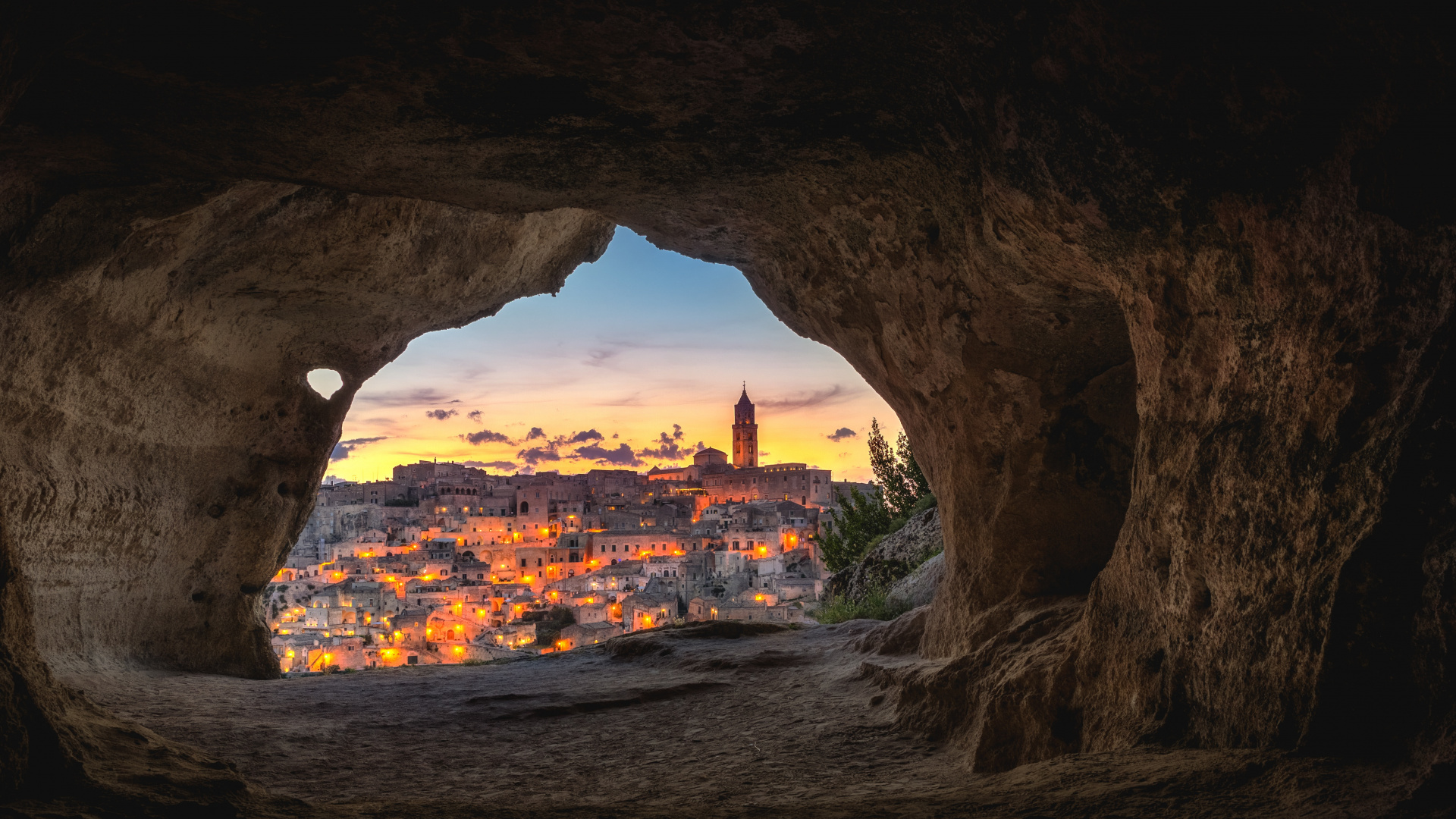 Обои пещера друга, Сасси ди Матера, пещерный дом в камнях матеры, бари, деревокрасивое в разрешении 1920x1080