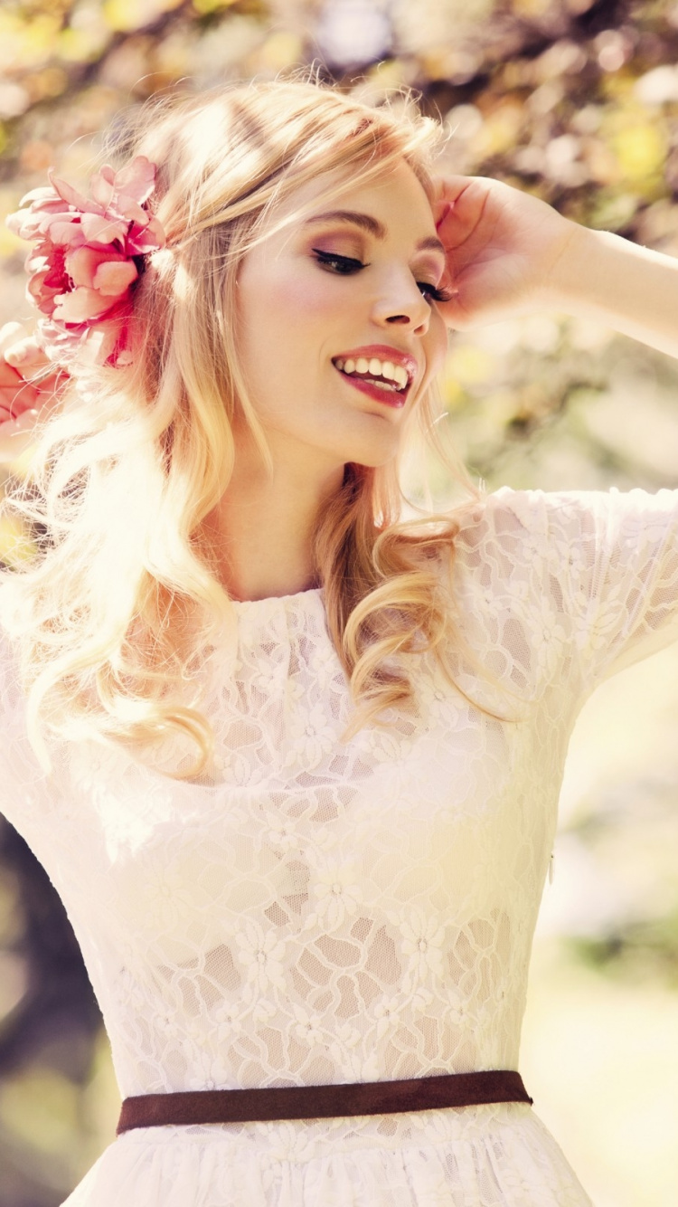 Обои волосы, красота, блондин, розовый, боди в разрешении 750x1334