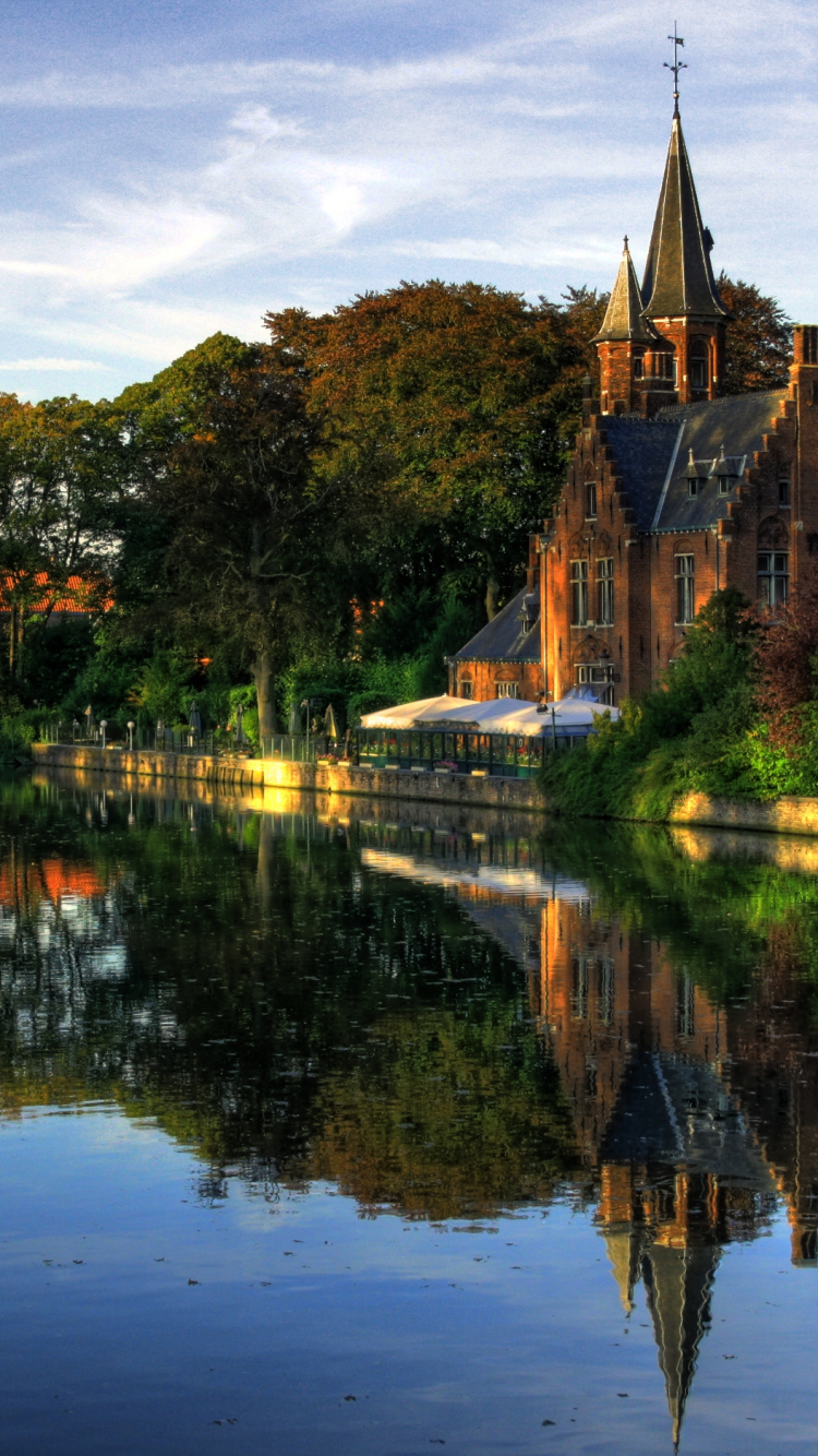 Обои город, путешествие, отражение, водоем, вода в разрешении 750x1334