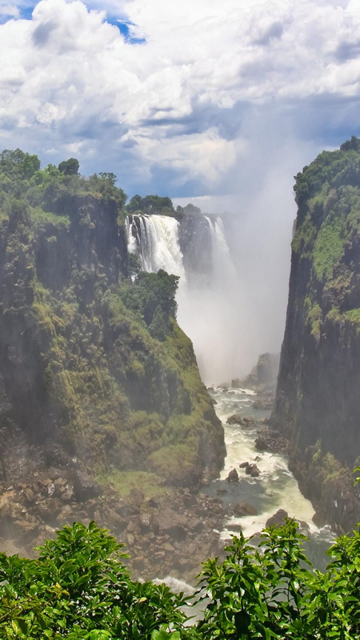 Обои природа, водопад, гидроресурсы, природный заповедник, растительность в разрешении 720x1280