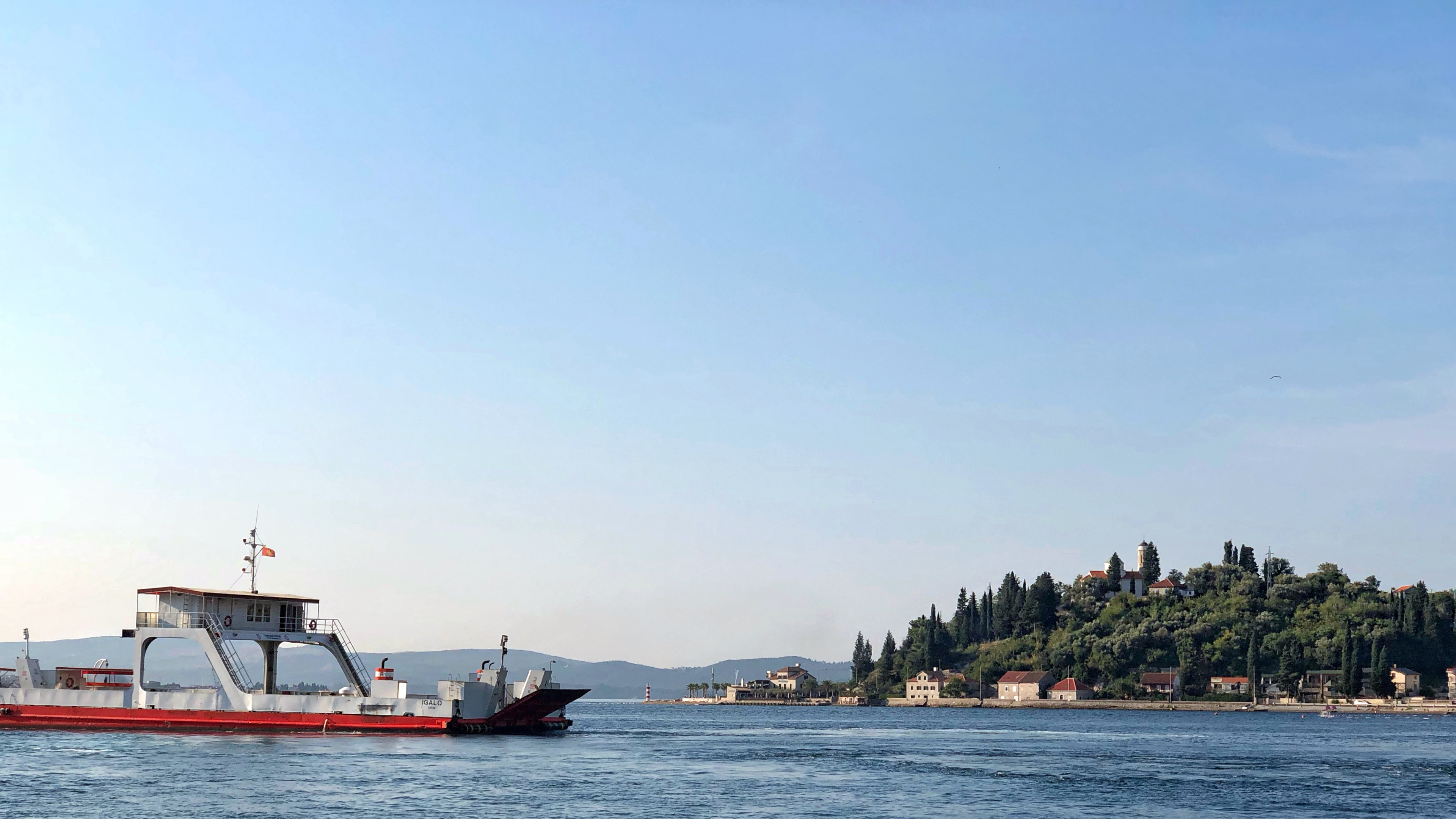 Обои перевозка воды, паром, рыболовное судно, лодка, море в разрешении 3840x2160