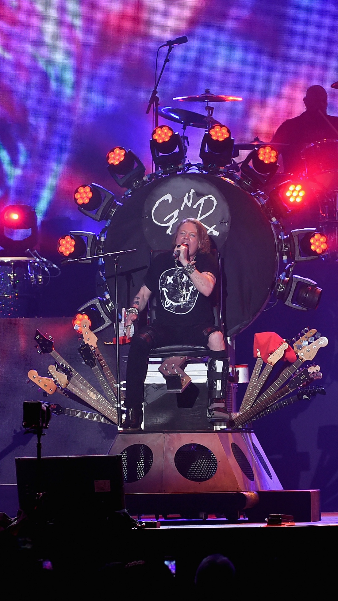 Обои Guns N Roses, концерт, Представление, развлечение, театральное искусство в разрешении 1080x1920