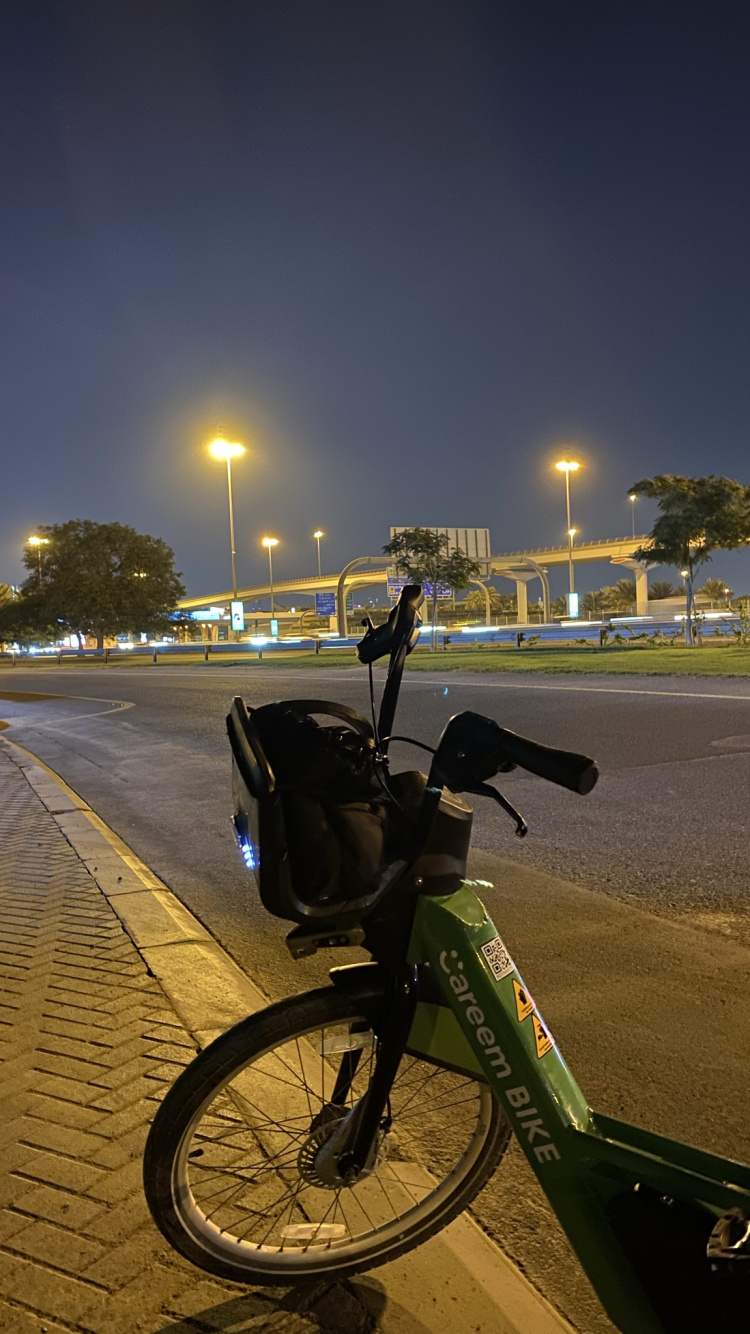 Обои Велоспорт, велосипед, шина, велосипедная шина, освещение в разрешении 750x1334