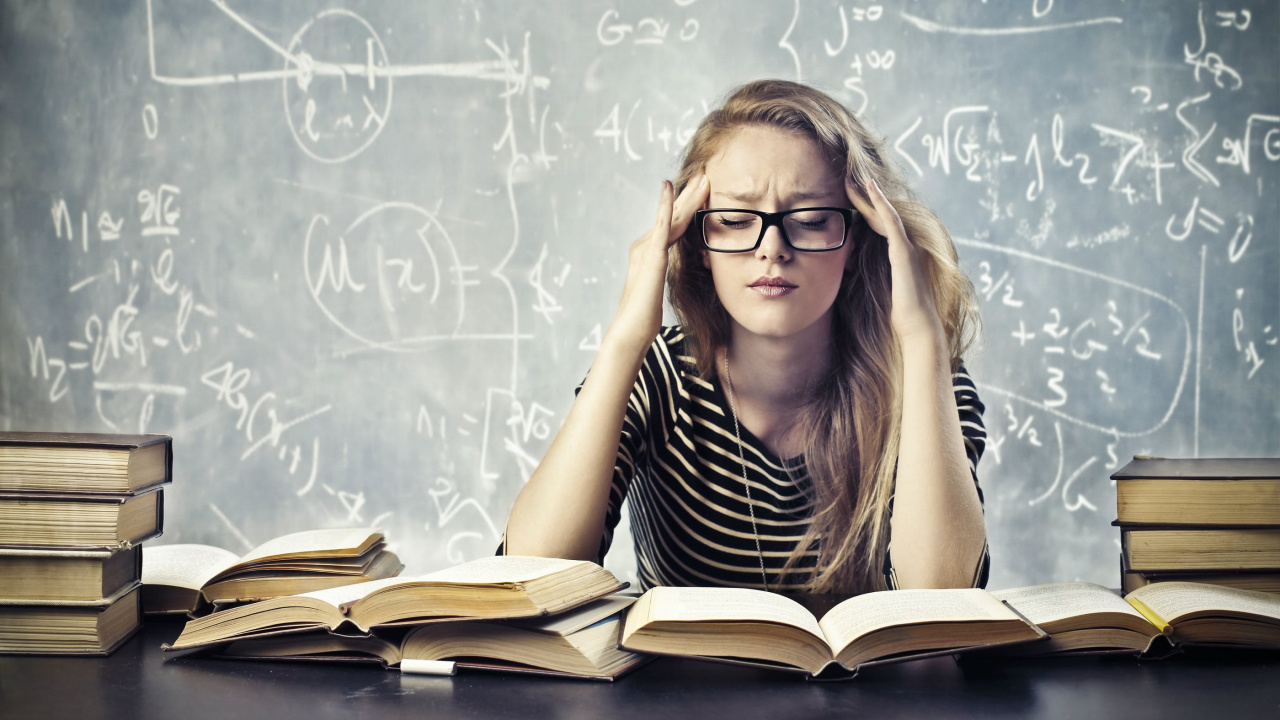 Обои студент, образование, обучение, чтение, учитель в разрешении 1280x720