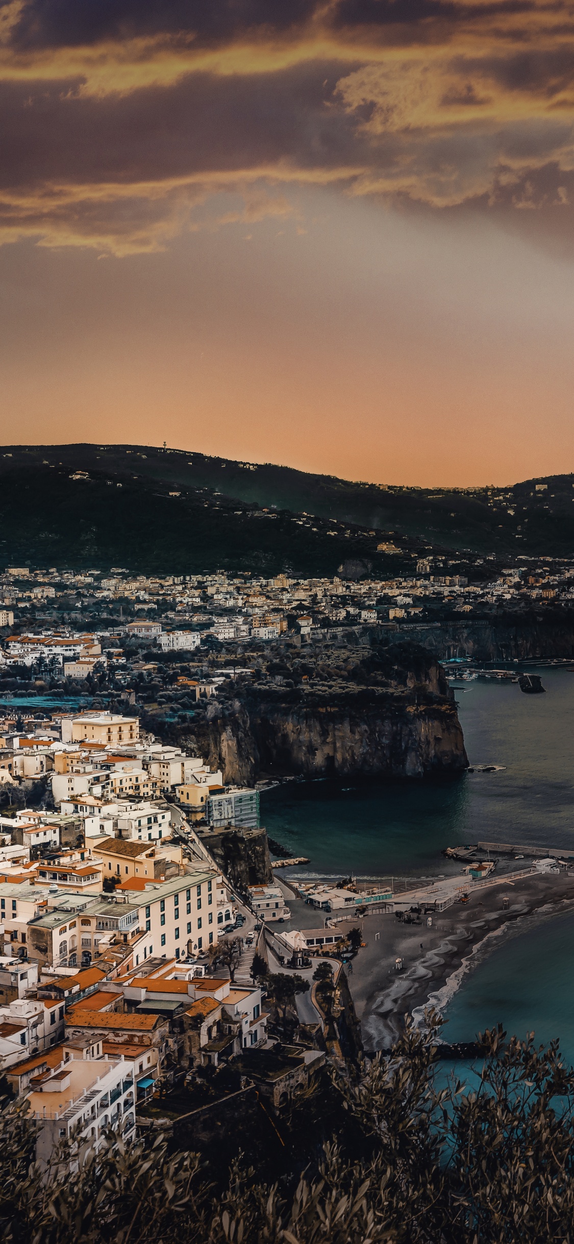 Обои побережье, залив, море, берег, водоем в разрешении 1125x2436