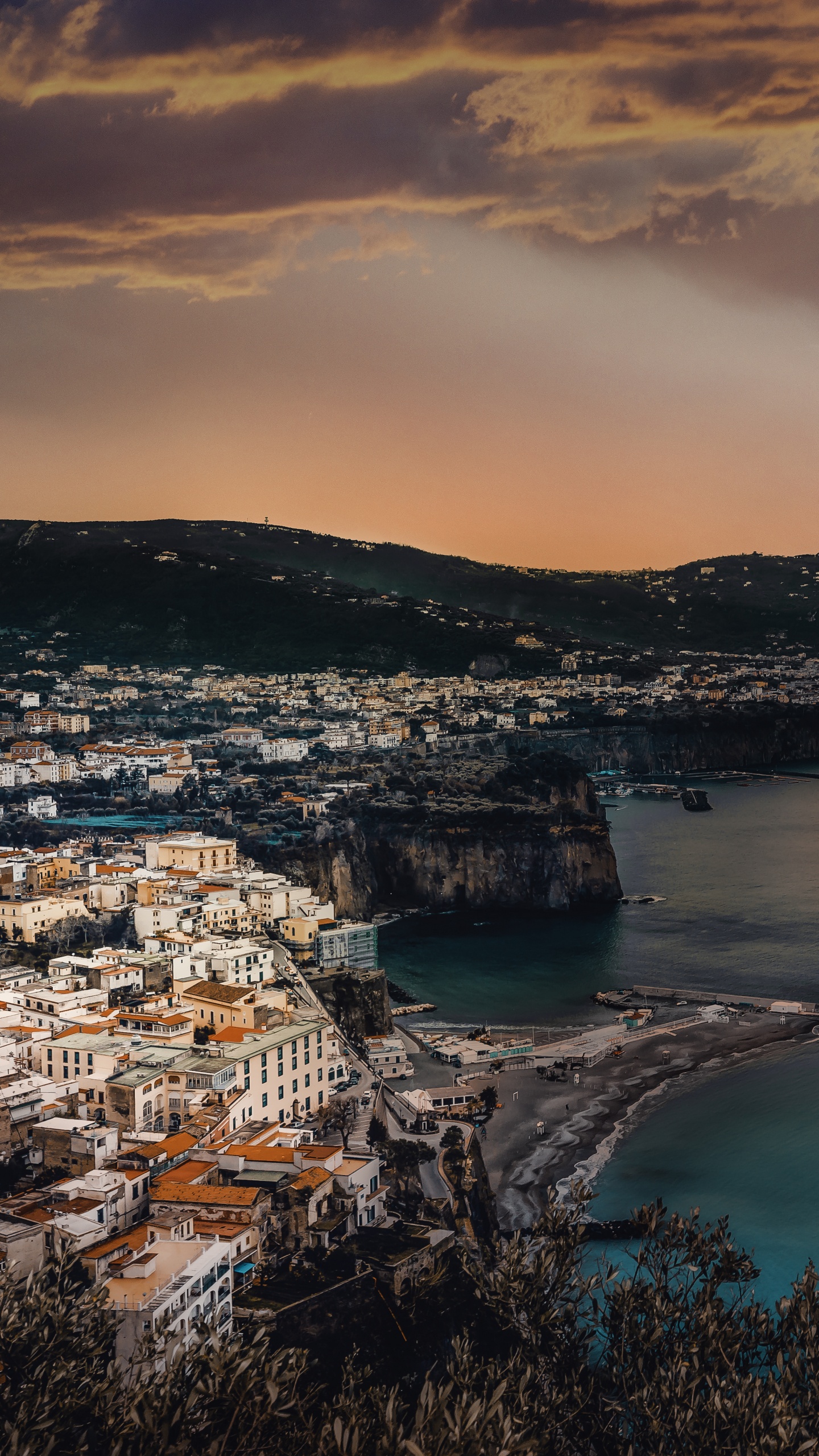 Обои побережье, залив, море, берег, водоем в разрешении 1440x2560