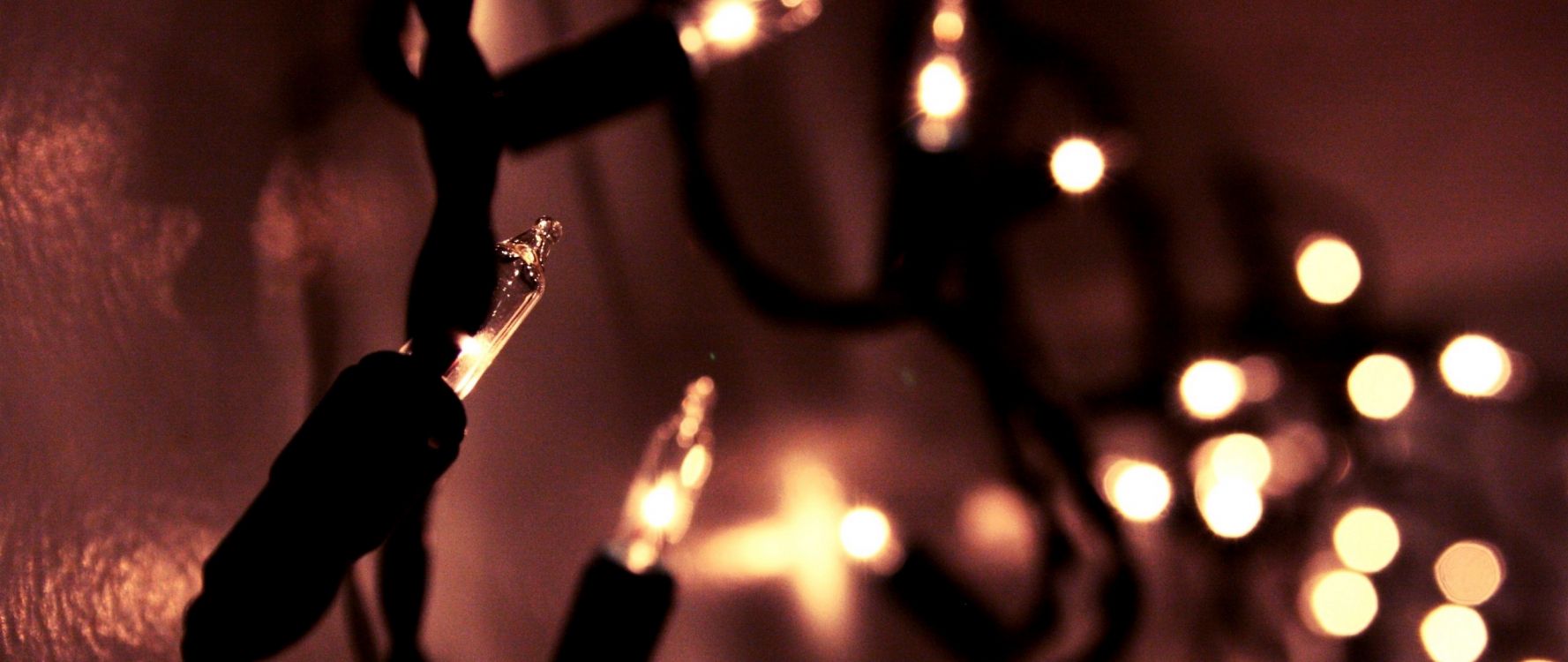 Обои свет, освещение, ночь, событие, темнота в разрешении 2560x1080