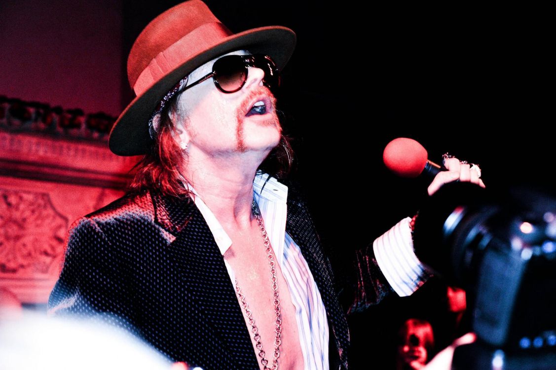 Обои пение, концерт, музыкант, Представление, развлечение в разрешении 1920x1277