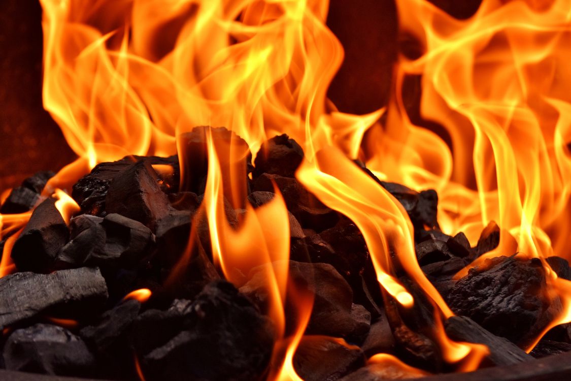 Обои пламя, огонь, древесный уголь, сгорание, тепло в разрешении 6000x4000