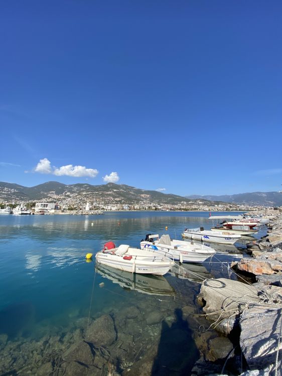 Обои вода, облако, лодка, судно, озеро в разрешении 1536x2048