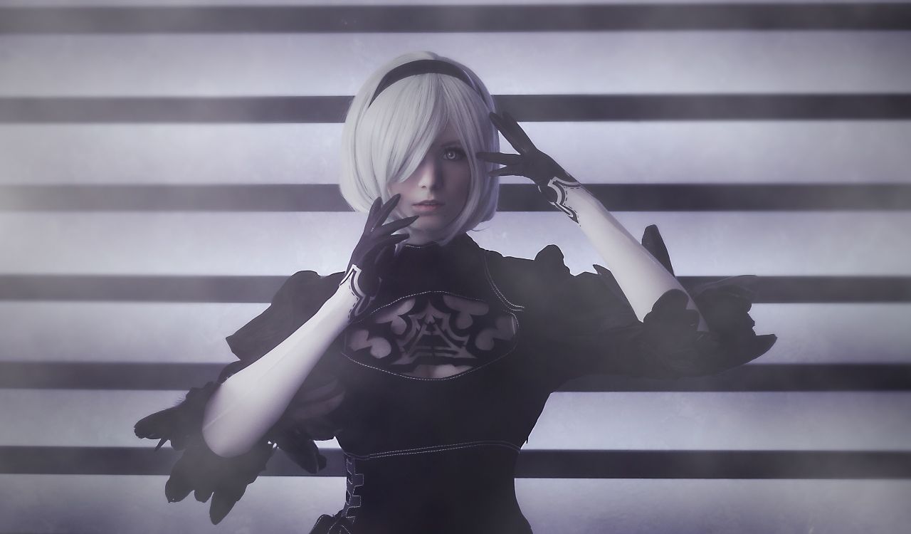 Обои ниэр автоматов, белые, черный, красота, снимок в разрешении 2560x1500