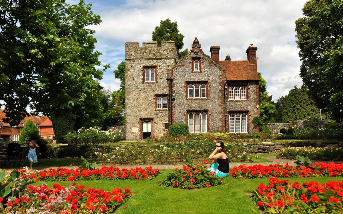 Обои цветок, сад, имущество, здание, дерево в разрешении 2560x1600