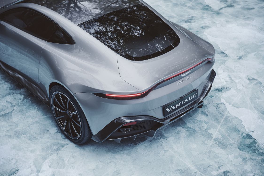 Обои Астон Мартин, авто, спорткар, суперкар, автомобильный экстерьер в разрешении 3000x2001