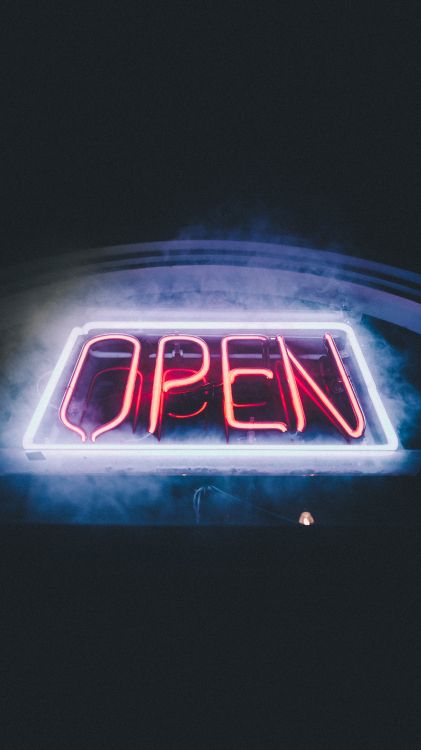 Обои электронные табло, неоновая вывеска, дизайн, Король, свет в разрешении 3231x5744