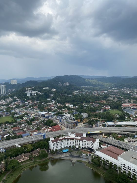 Обои жилой район, облако, соседство, пейзаж, город в разрешении 1536x2048