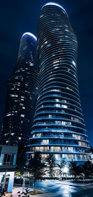 Обои небоскреб, квартира, вышка, архитектура, высотное здание в разрешении 1422x3000