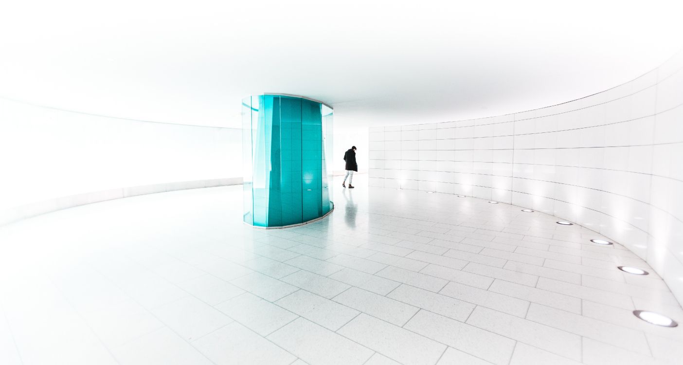 Обои архитектура, угол, microsoft azure, линия, здание в разрешении 5439x2904