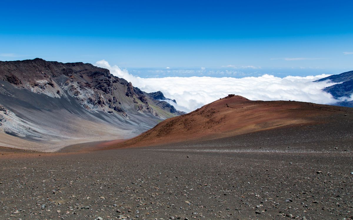 Обои Haleakal, горный рельеф, гора, нагорье, дикая местность в разрешении 2880x1800