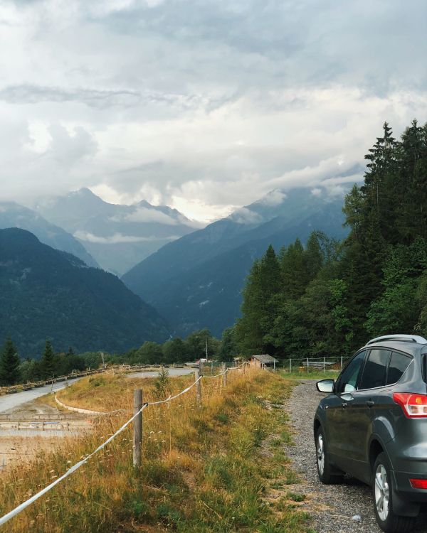 Обои нагорье, Король, шина, колесо, горный рельеф в разрешении 3024x3780