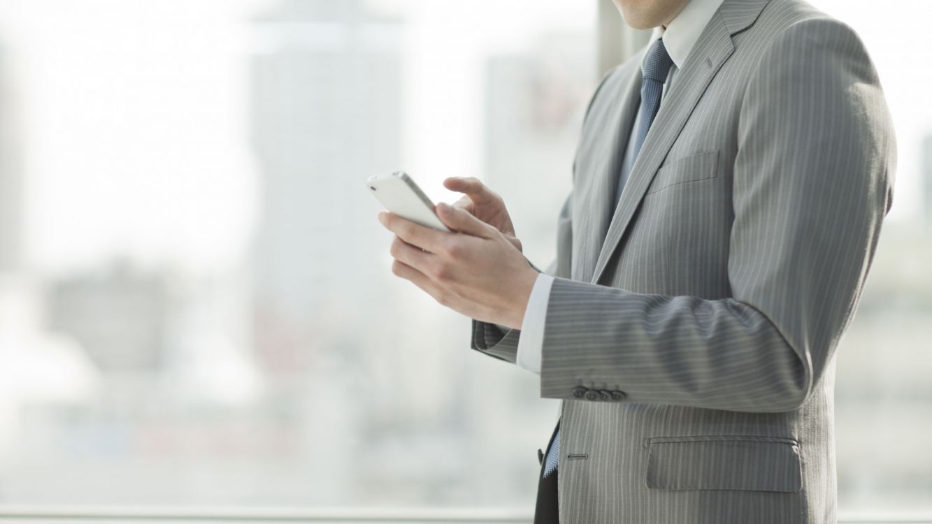 Обои бизнес, технологии, Железный человек, коммуникация, стояние в разрешении 3840x2160