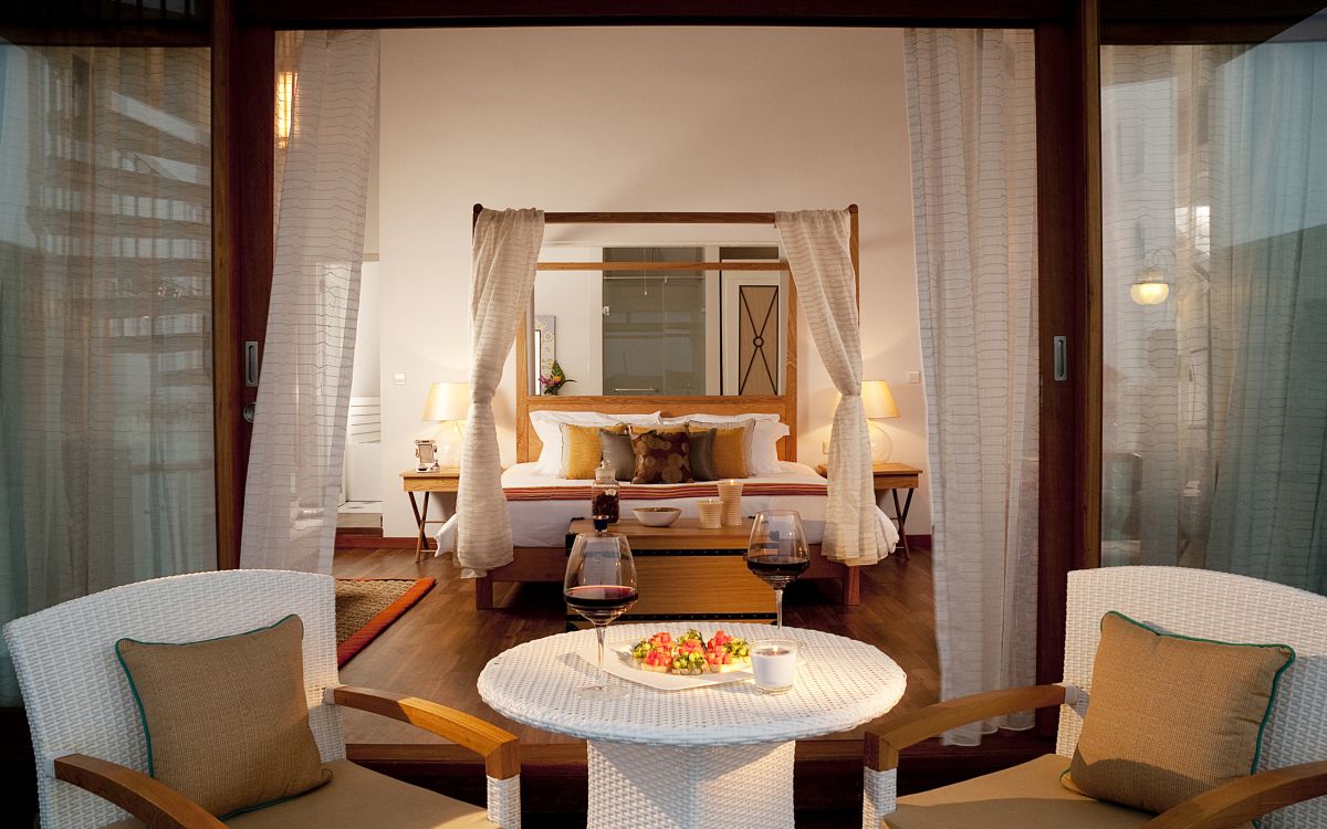 Обои спальня, Хаус, комната, матрас, кровать в разрешении 2560x1600