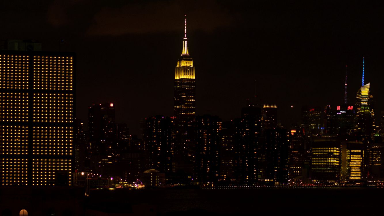 Обои небоскреб, город, метрополия, городской пейзаж, ночь в разрешении 3840x2160