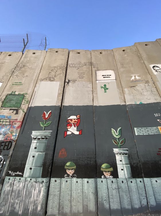 Обои стена, фасад, Реклама, баннер в разрешении 1536x2048