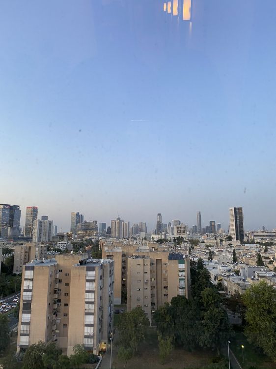 Обои дневное время, башня, городской район, город, соседство в разрешении 1536x2048