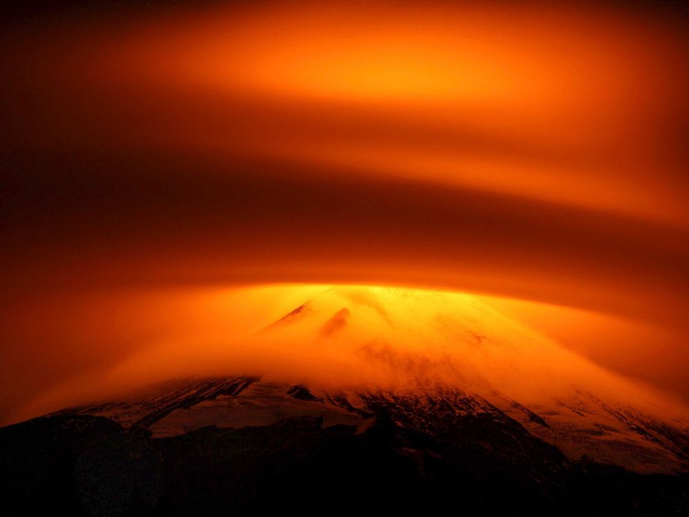 Обои вулкан, Вильяррика, Кальбуко, лава, горизонт в разрешении 3110x2332