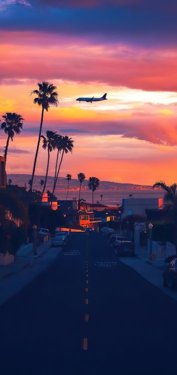 Обои облако, атмосфера, дневное время, уличный фонарь, Апельсин в разрешении 1421x3000