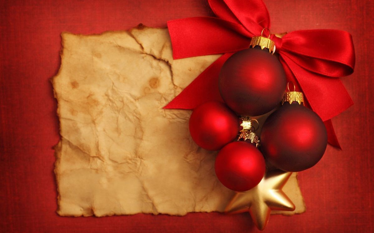 Обои Рождественский день, Новый год, Рождественские украшения, Санта-Клаус, рождественский орнамент в разрешении 2560x1600