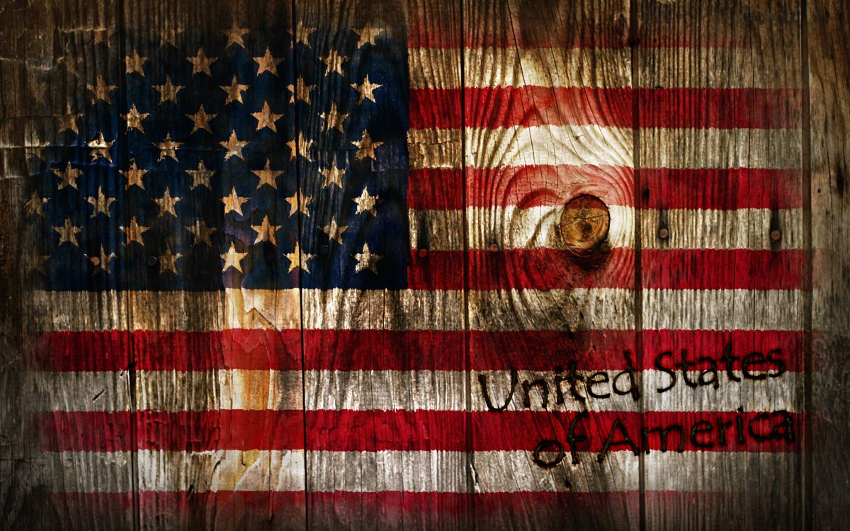 Обои флаг, красный цвет, ткань, узор, древесина в разрешении 2560x1600